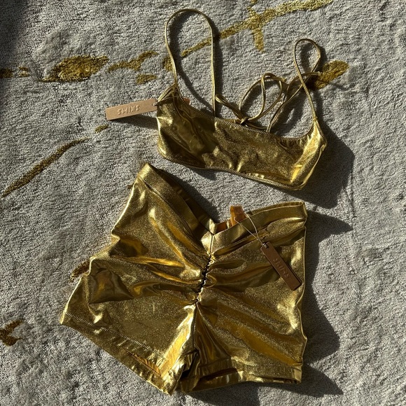 2. NWT Skims Metallic Swim V-Waist Short & Micro Scoop Bikini Top Two Piece Set - Picture 5 of 16